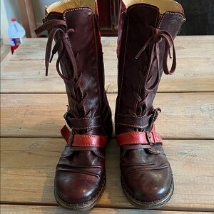 Stylish Brown Lace-Up Boots